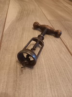 Sumptuous antique spring iron corkscrew (16x8.5x3.3 cm)