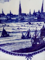 Kobaltkék címeres falitál egy középkori metszett után Hamburg kikötője,Schönwald Germany