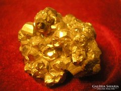Does U2 contain gold? When attaching pyrite to jewelry making, jewelry making can be built into 68.6 gr silver