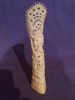 Antique oriental ivory-colored carved ornament vase with totem character, 25 cm according to the pictures