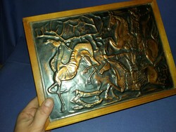 Beautiful copper relief wooden box divided inside rege about the miraculous deer 30 x 7 x 23 cm according to pictures
