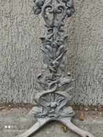 Decorative cast iron umbrella holder missing! It can also be a garden bird feeder for really difficult creative purposes
