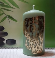 Golden elephant pattern candle - 28 hours