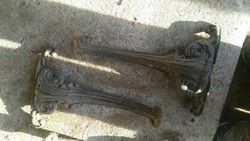Cast iron table or stove legs for 3 decorative pedestals