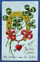 Antik dombornyomott Újévi üdvözlő litho képeslap  4levelű lóhere arany patkó szív nyíl