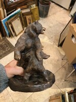 Kerámia medvék szobor, 22 cm-es magasságú alkotás.