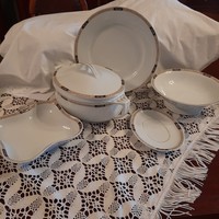 1920- 30-as években készült cseh jelzett porcelán  tálaló készlet