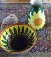 Sunflower patterned vase and table xx