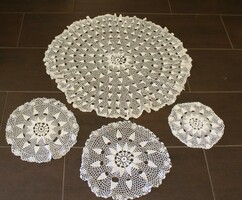Lace tablecloth set of 4 pieces