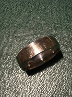 Új! 925-ös ezüst barátság gyűrű.8 mm széles.Nagyon szépen vésett. Jelzett ékszer. 70-es méret.