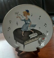 4798 - Porcelain decorative plate (made for an operetta presentation by Füred comedians)