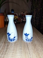 Porcelain vase (2 pieces)