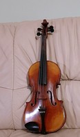 Stradivári copia Hegedű
