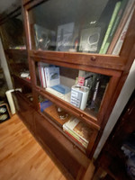 Lingel style bookcase