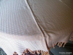 170 X 120 cm fringed tablecloth, very nice x