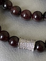 Garnet - polished spherical beaded bracelets, made of 8mm beads