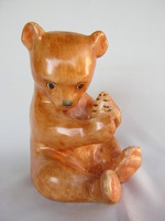 Teddy bear tasting ceramic honeycomb honey from Bodrogkeresztúr