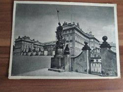 Prága, A vár