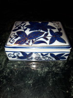 Chinese, gold-plated, blue - white floral pattern, porcelain jewelry holder / spice holder / butter and sugar holder