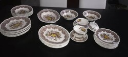 Mason's ascot English porcelain tableware for 6 people, with accessories.