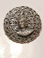 Openwork brooch with Indian portrait (776)