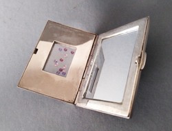 Ritka Swarovski ezüstözött tükrös pudrié, kristályokkal 1980s
