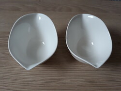 Snow white porcelain sauce bowls
