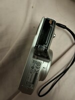 Canon SX 240 digitális fényképezőgép eredeti Canon akkumulátorral,töltővel.Nagyon jò képet készít…..