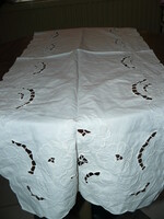 Beautiful riselle embroidered white tablecloth