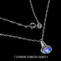 Wonderful noble opal pendant with silver necklace vvs clear!!!