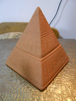 Mécsestartó asztali piramis kerámia 13*11*11 cm új