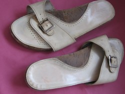 Collectible retro medical slippers