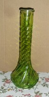 C. F. G. jelzésű  csavart testű, cakkos szélű , zöld üveg váza 23 cm magas.