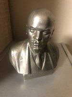 Lenin szobor jegyzett