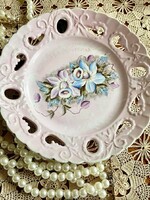 Virágmintás antik tányér