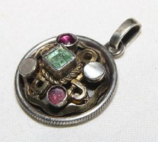 Antique gold-plated silver Austro-Hungarian pendant with an emerald and amethyst