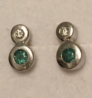 585/14K White Gold Button Earrings with Brilliant Emeralds