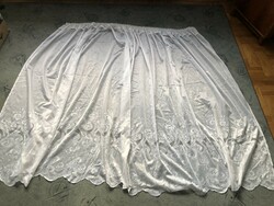 Függöny fehér színű 150 cm széles, 170 cm hosszú