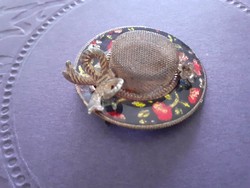Retro kalap alakú fém bross