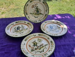 Gallo hunting pattern faience plates