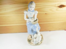 Retro régi jelzett Alba Júlia - porcelán Libapásztor lány liba mese figura szobor
