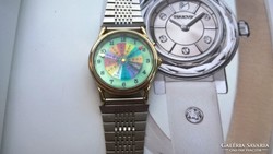 (Fq3) nice roulette watch. The wheel turns...