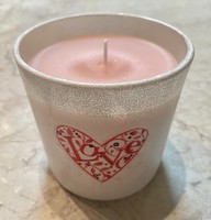 Egyedi ajándék fehér piros szivecse mintás decoupage rózsaszín üvegmécses