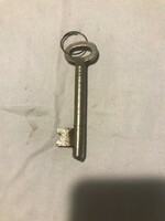 Régi kulcs. Hossza:9 cm.Hátha valaki gyűjti a kulcsokat.