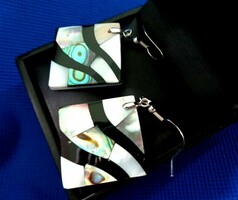 Mother of pearl abalone earrings with waves