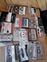 18 tape recorders with mixed content.