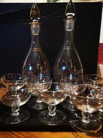 Dotted glass bottle with stopper and liqueur glasses