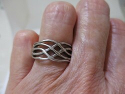 Különleges kézműves ezüst  gyűrű