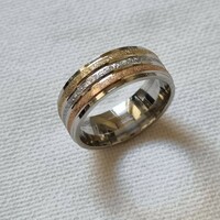 Káprázatos karikagyűrű