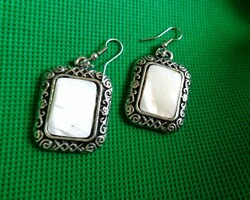 Square mother-of-pearl earrings